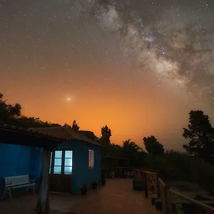 https://la-somadita-tinizara.in-canary-islands.com